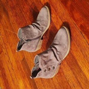 Report Deryn Grey Slouchy Ankle Boots Sz 7